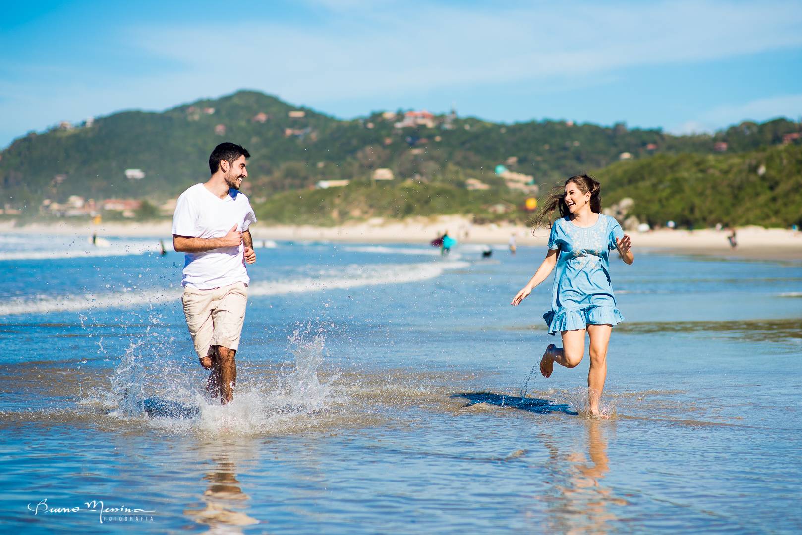 Ensaio-Pré-casamento-praia-do-rosa-123